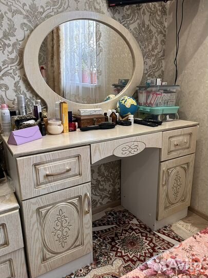 Спальный гарнитур бу