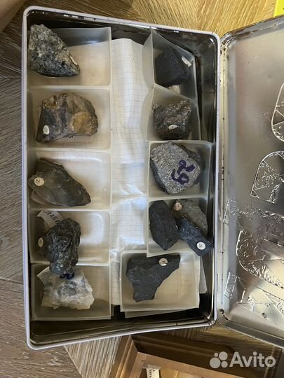 Камни и минералы коллекция