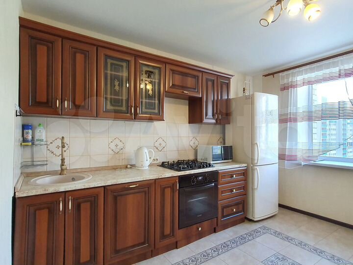 3-к. квартира, 82 м², 10/11 эт.