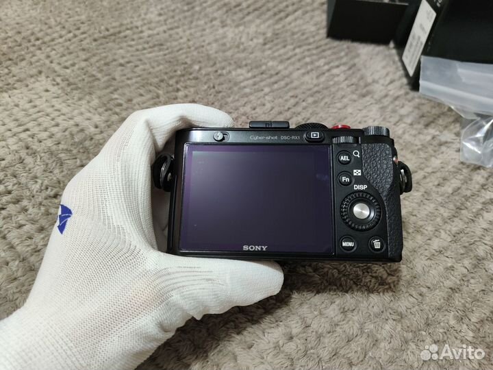 Sony RX1 полный комплект из Японии