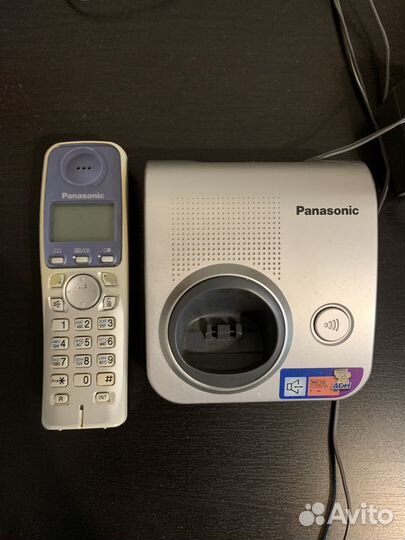 Телефон Panasonic KX-TG7205ru