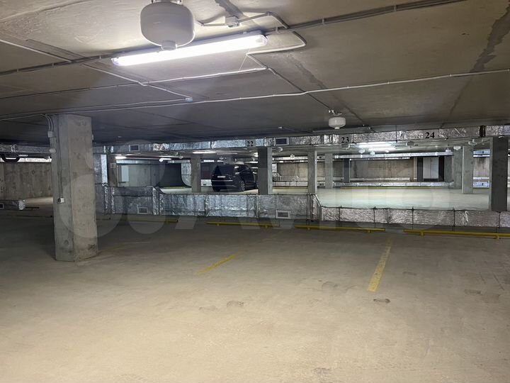 Машиноместо, 14 м²