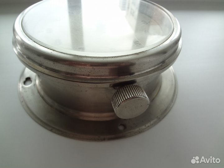 Часы корабельные