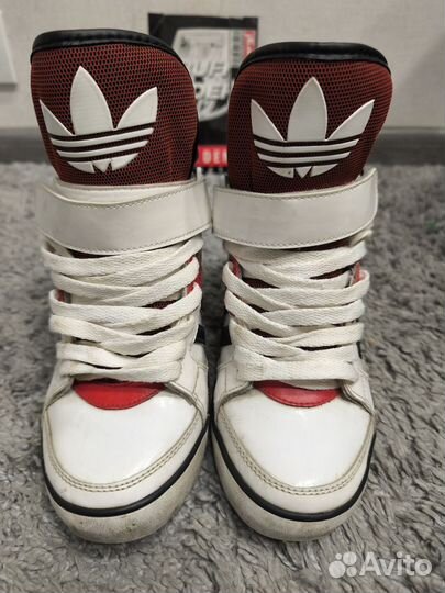 Adidas jeremy scott type