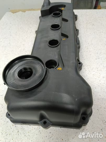 Новая клапанная крышка Nissan Synny/Wingroad/Ad