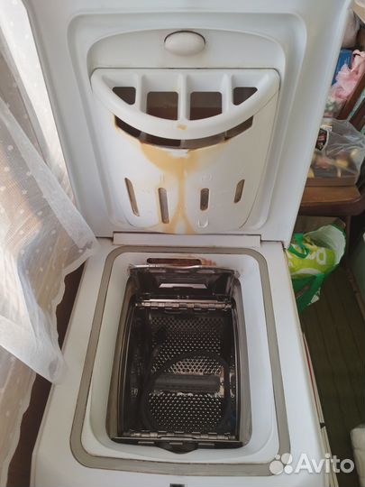 Стиральная машина Indesit с вертикальной загрузкой