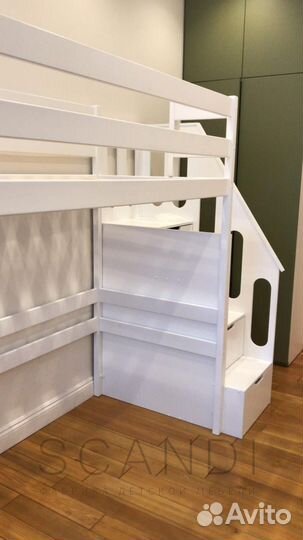 Детская кроватка из бука