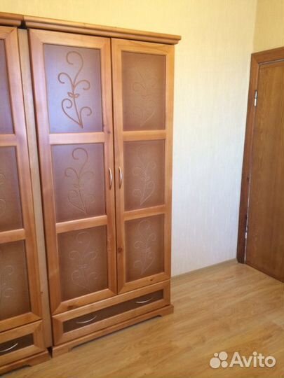 Шкаф из массива сосны