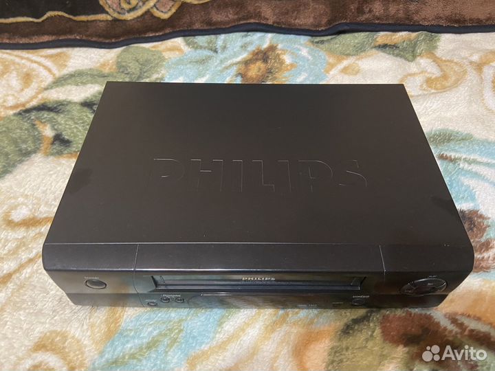 Видеомагнитофон philips