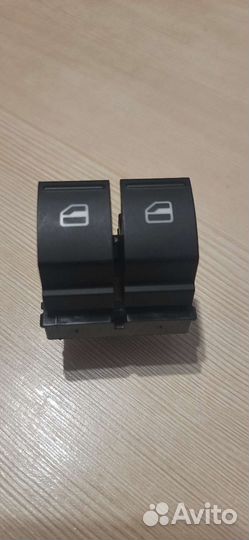 Блок управления стеклоподъемниками Skoda