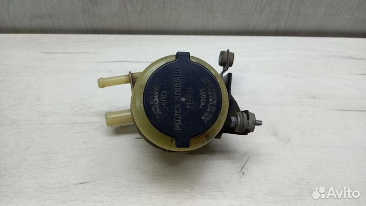 Бачок гидроусилителя Toyota Camry С40