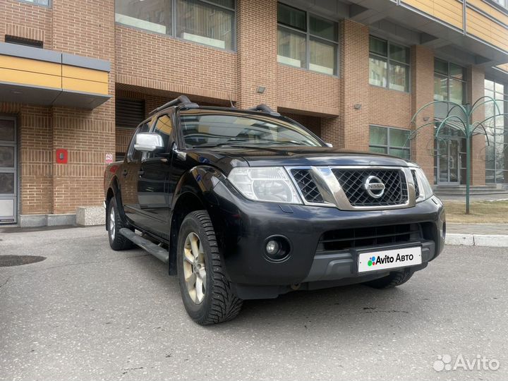 Nissan Navara 2.5 AT, 2012, 128 000 км