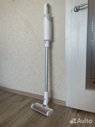 Вертикальный пылесос Xiaomi