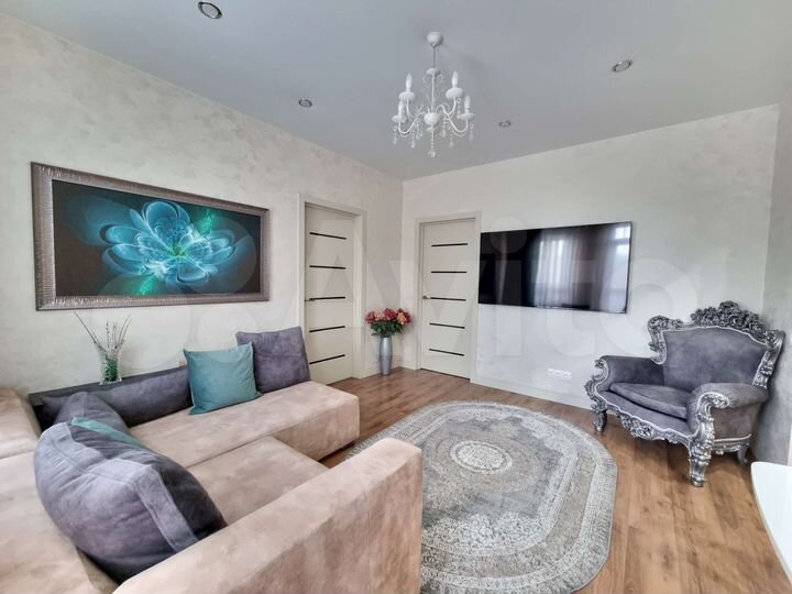 2-к. квартира, 61 м², 2/17 эт.