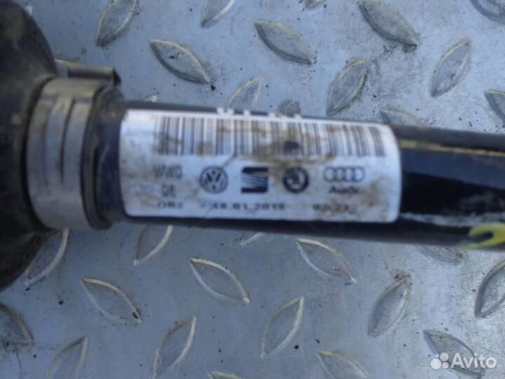 Приводной вал передний левый VW Polo 5