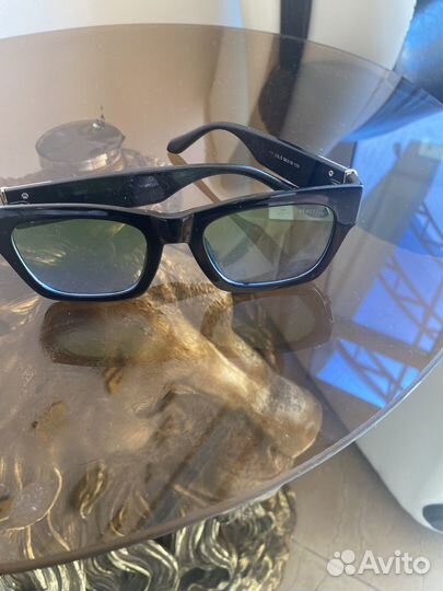 Солнцезащитные очки