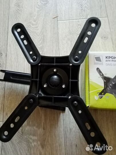 Кронштейн для телевизора поворотный