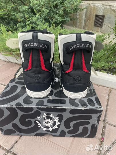 Крепления для вейкборда slingshot space mob 11