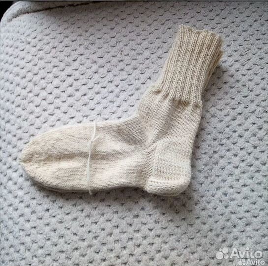 Шерстяные носки ручной вязки