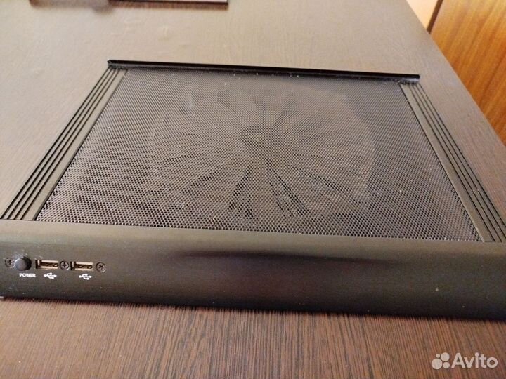 Подставка-вентилятор для ноутбука