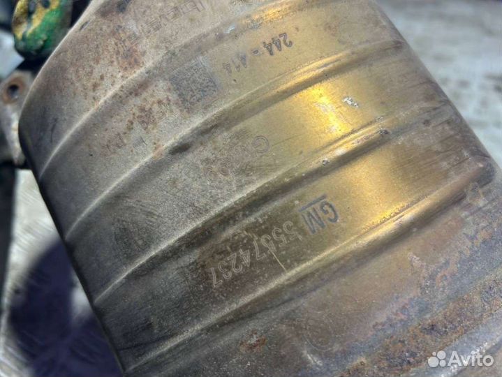 Коллектор выпускной Opel Corsa D 2010