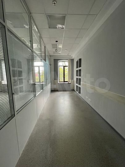 Офис с высокими потолками в Центре, 267 м²