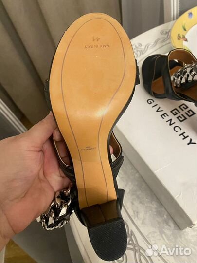 Босоножки новое