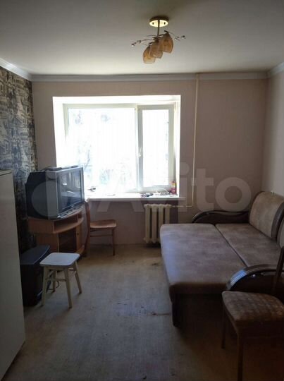 Комната 13 м² в 8-к., 3/5 эт.