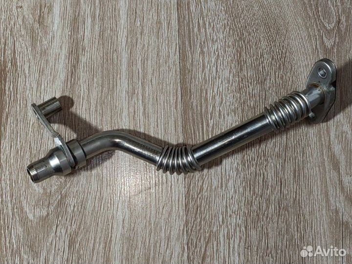 Трубка слива масла с турбины Bmw 5 F10 N63B44 2011
