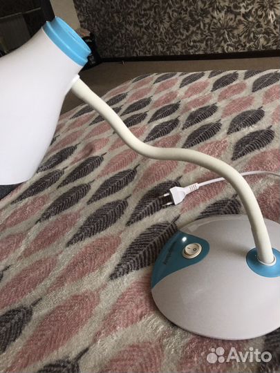 Лампа настольная