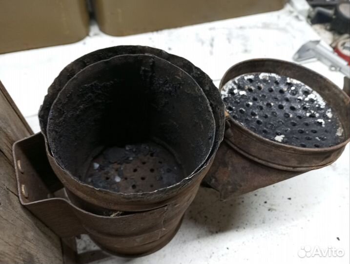 Дымарь для пчел. Древний