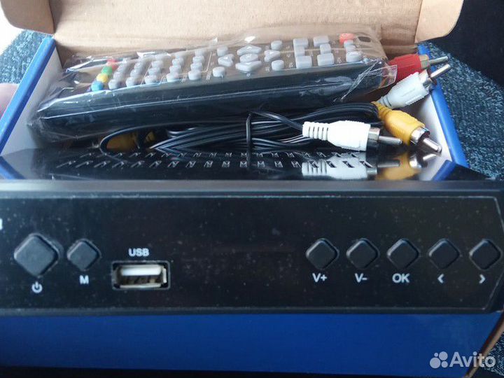 Цифровой ресивер DVB-T2 DV3 C Super Signal