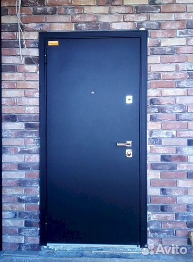 Скрытая дверь под отделку