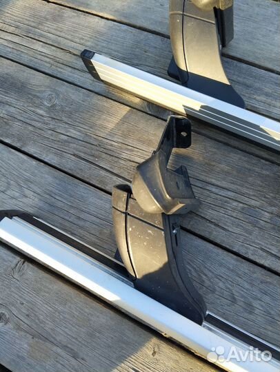 Крепление на багажник поперечные планки Nissan