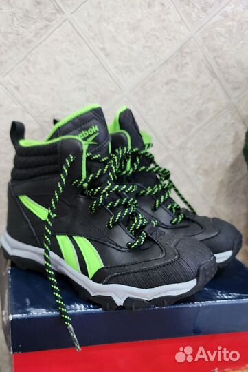 Ботинки осень/ весна для мальчика reebok