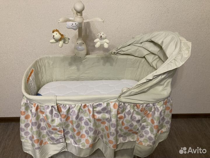 Продам колыбель Simplisity, матрасик в подарок