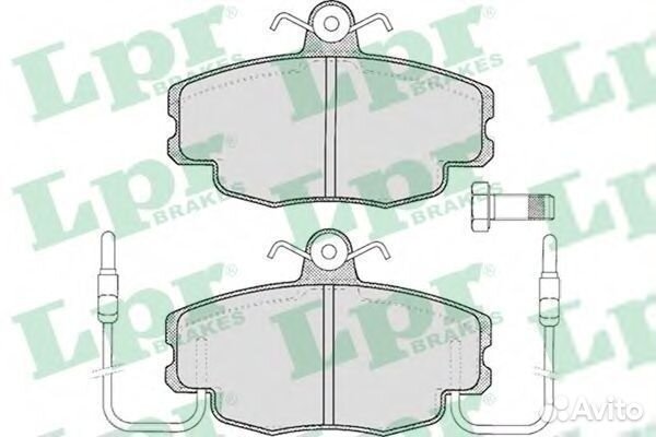 Комплект тормозных колодок 05P220 LPR