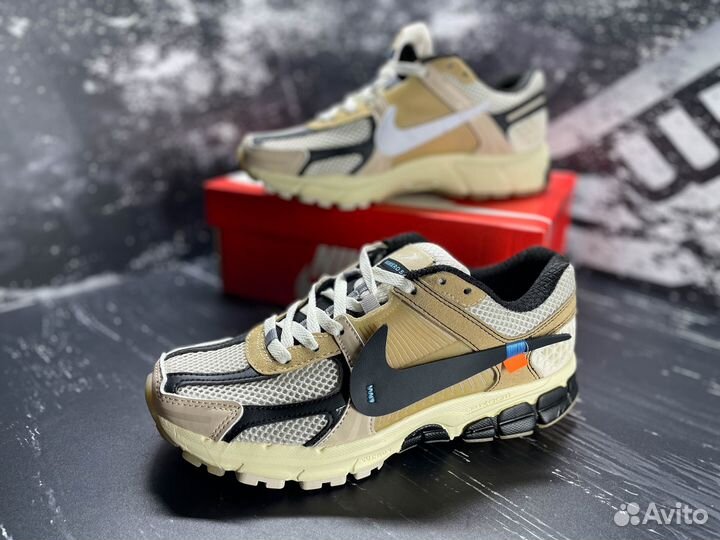 Кроссовки Nike Air Zoom Vomero 5