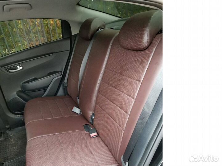 Чехлы на автомобильные сиденья