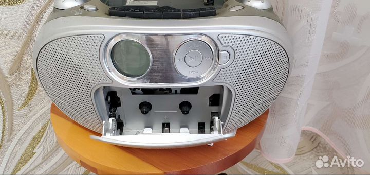 Аудиомагнитофон