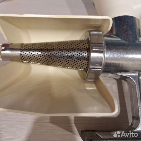 Соковыжималка шнековая ручная