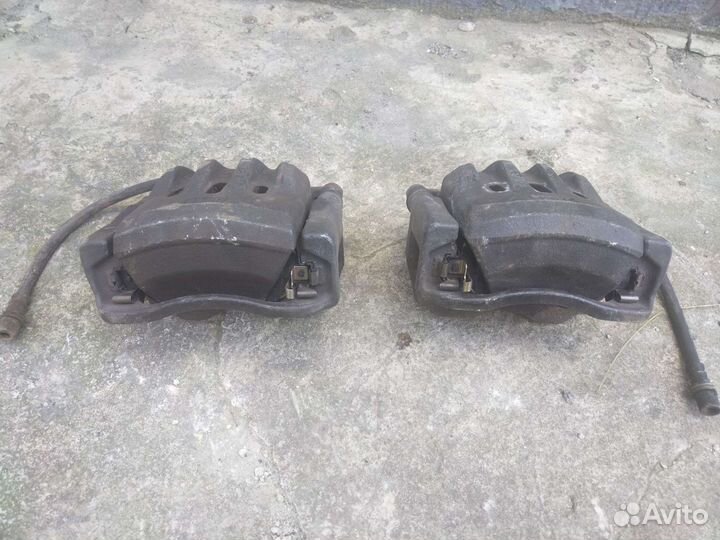 Суппорта передние для Lexus, Toyota