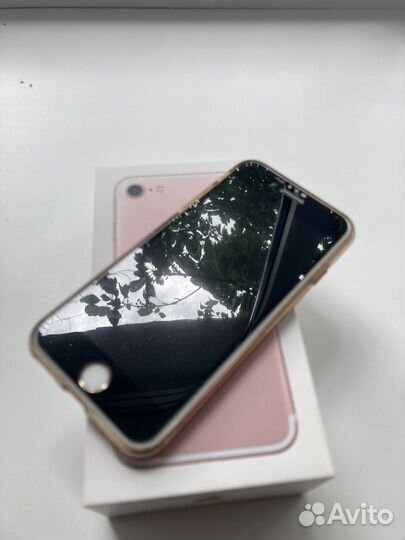 Телефон iPhone 7 32 gb