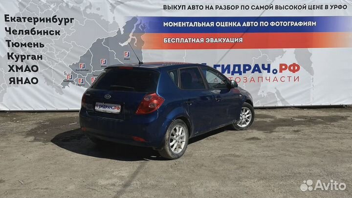 Ручка двери наружная задняя левая Kia Ceed (ED)