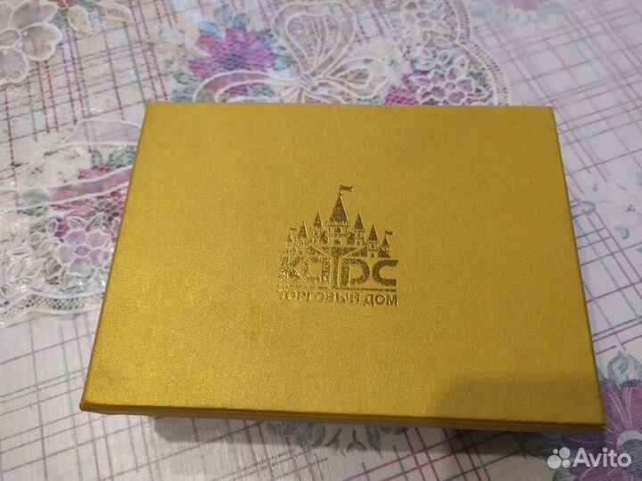 Салатник (икорница, конфетница). Фарфор. С ручкой