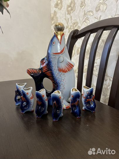 Графин с рюмками