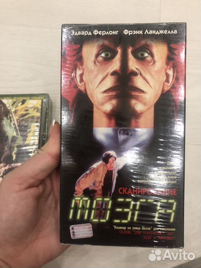 Видеокассеты с фильмами