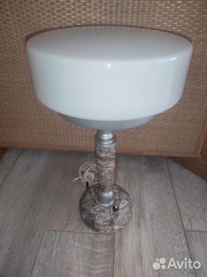 Настольная винтажная лампа мрамор СССР
