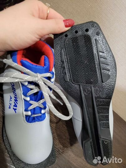 Лыжные ботинки классические