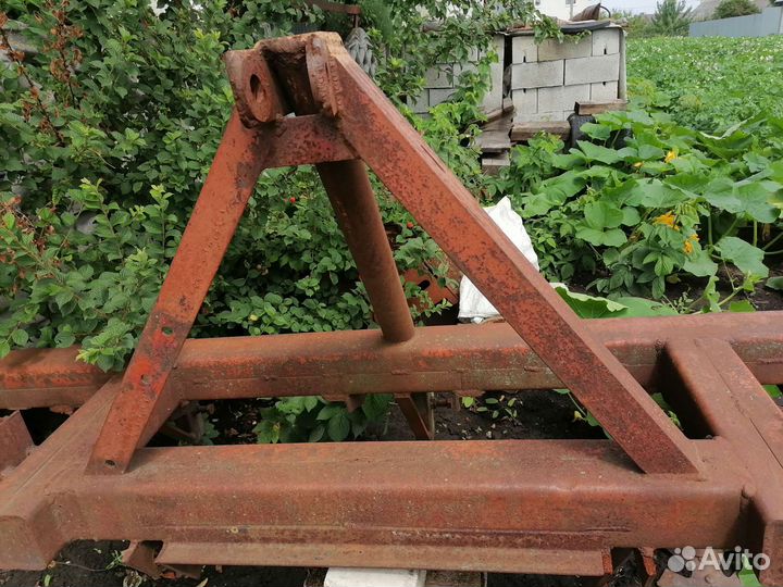 Культиватор окучник